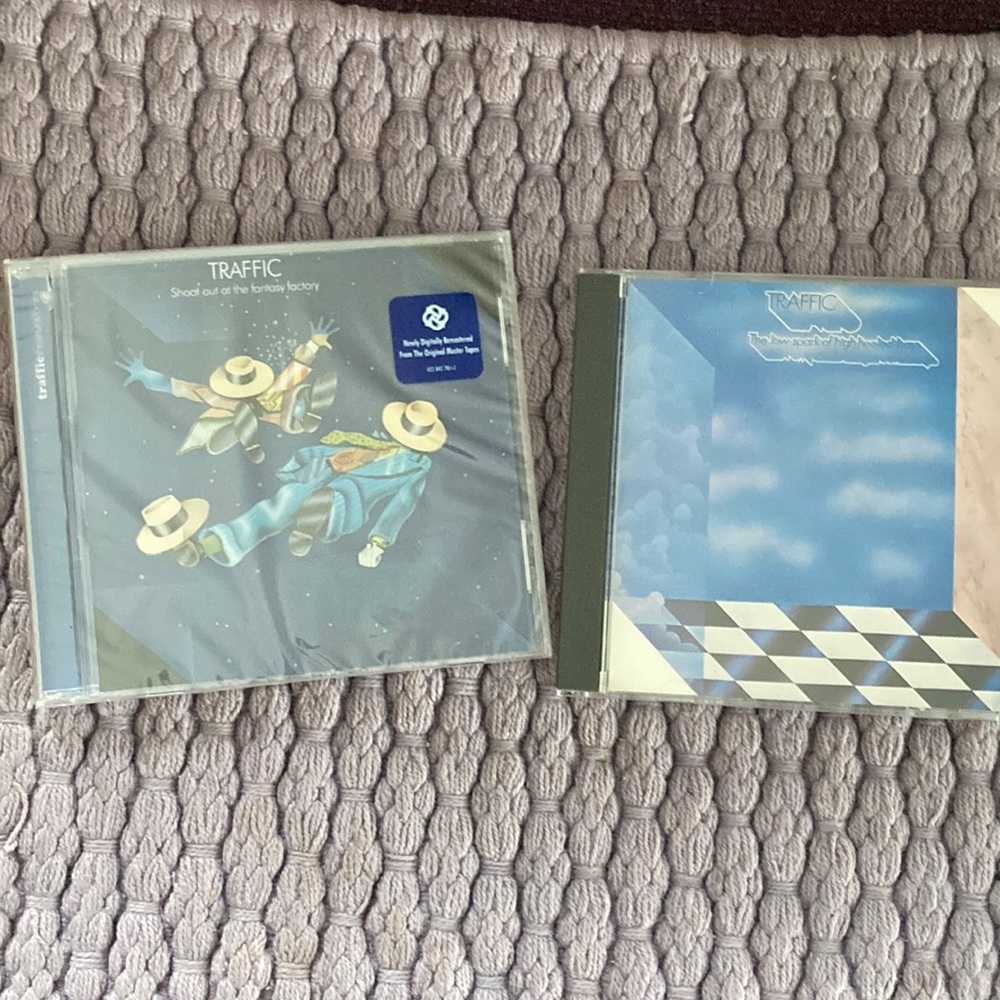 2 Traffic CDs 💿